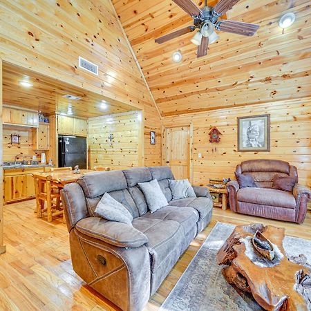Broken Bow Rental Cabin With Hot Tub And Bar Bagian luar foto