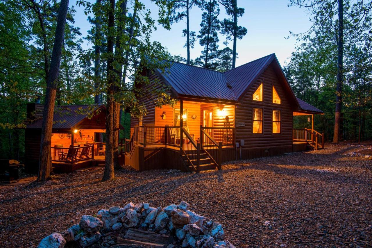 Broken Bow Rental Cabin With Hot Tub And Bar Bagian luar foto