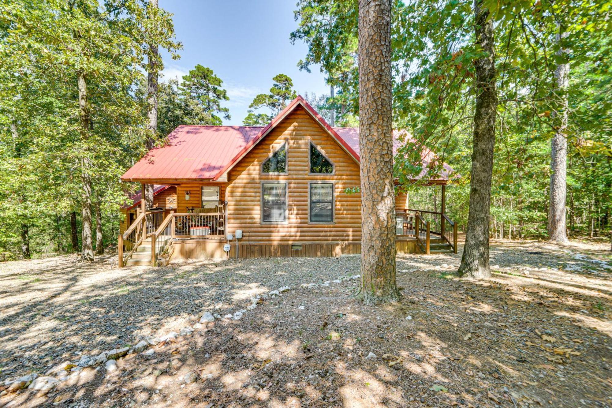Broken Bow Rental Cabin With Hot Tub And Bar Bagian luar foto